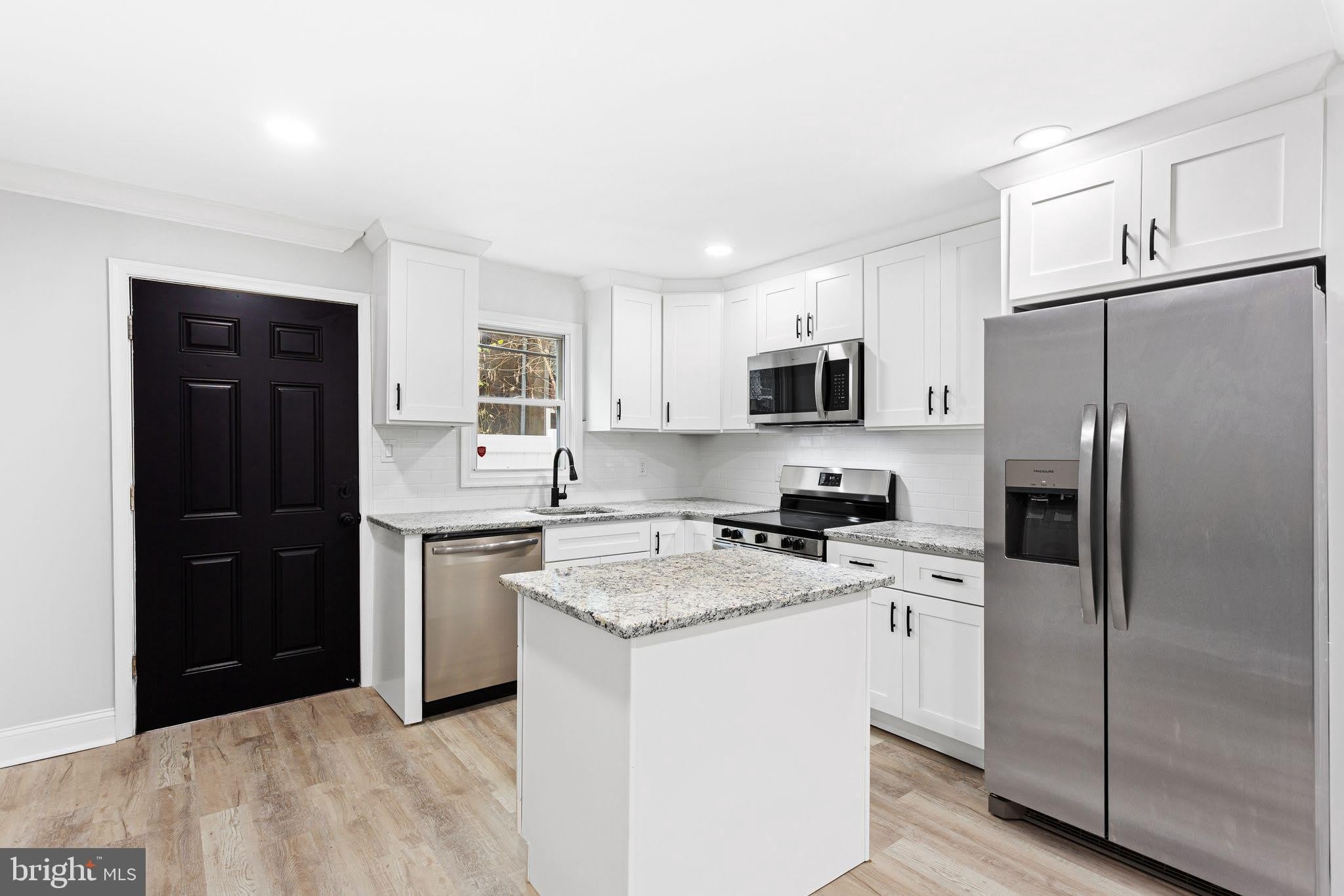 1847 GERRITT Street – photo 4