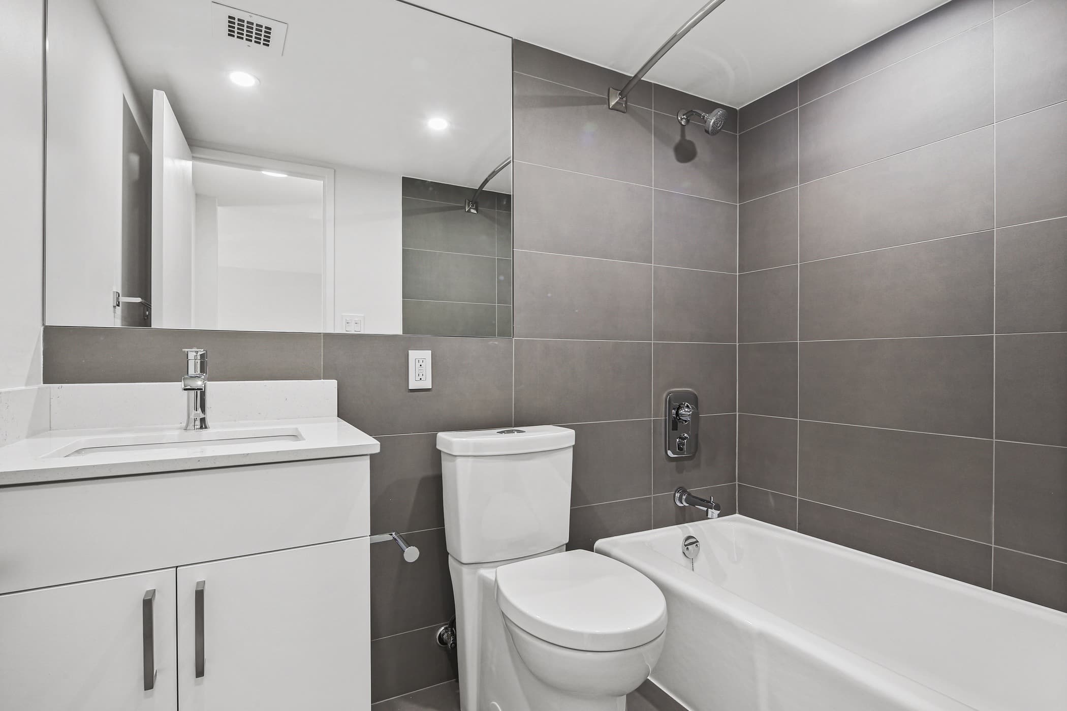 Barton House – photo 2