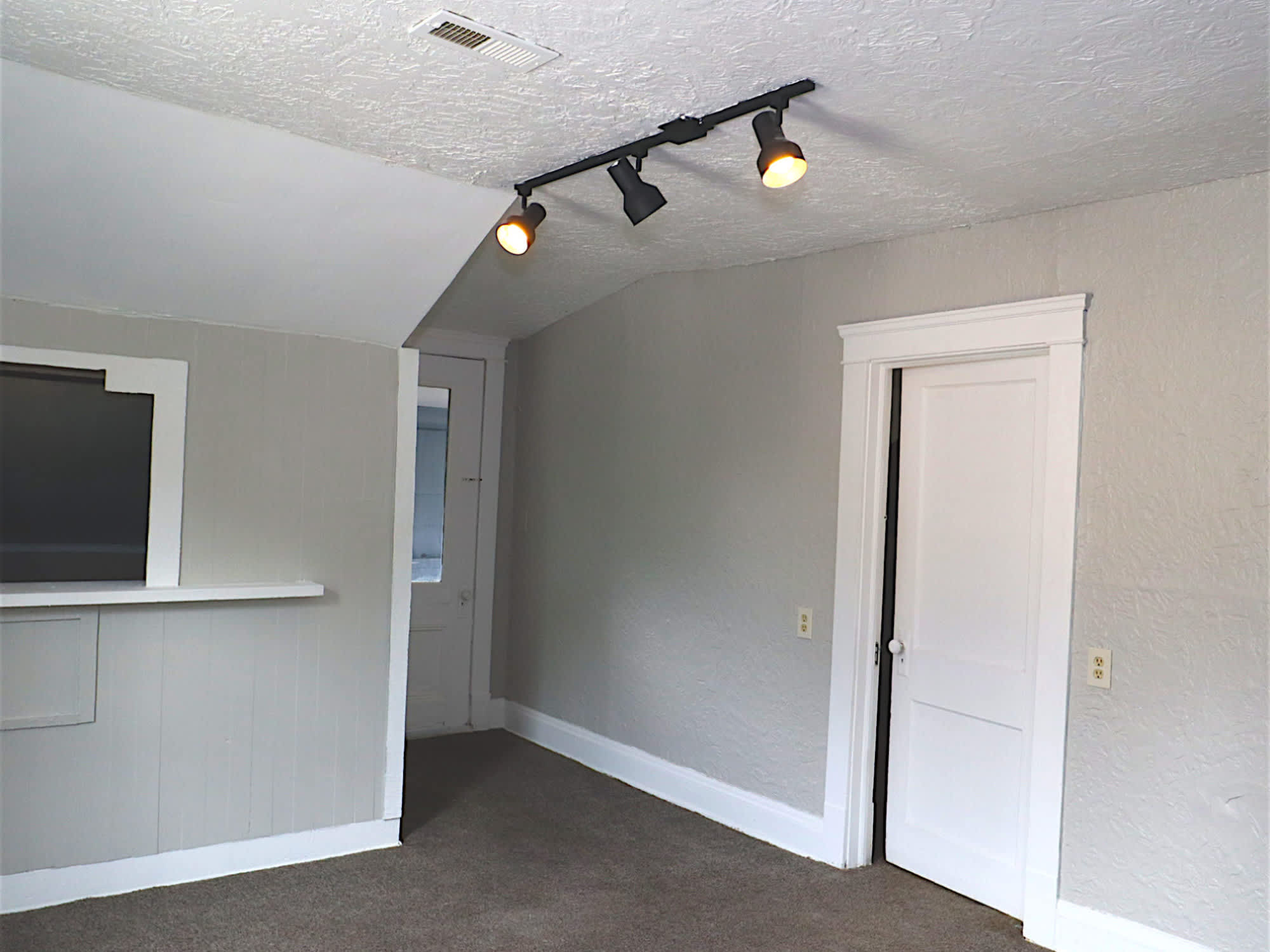 457 East 143rd Street – photo 3