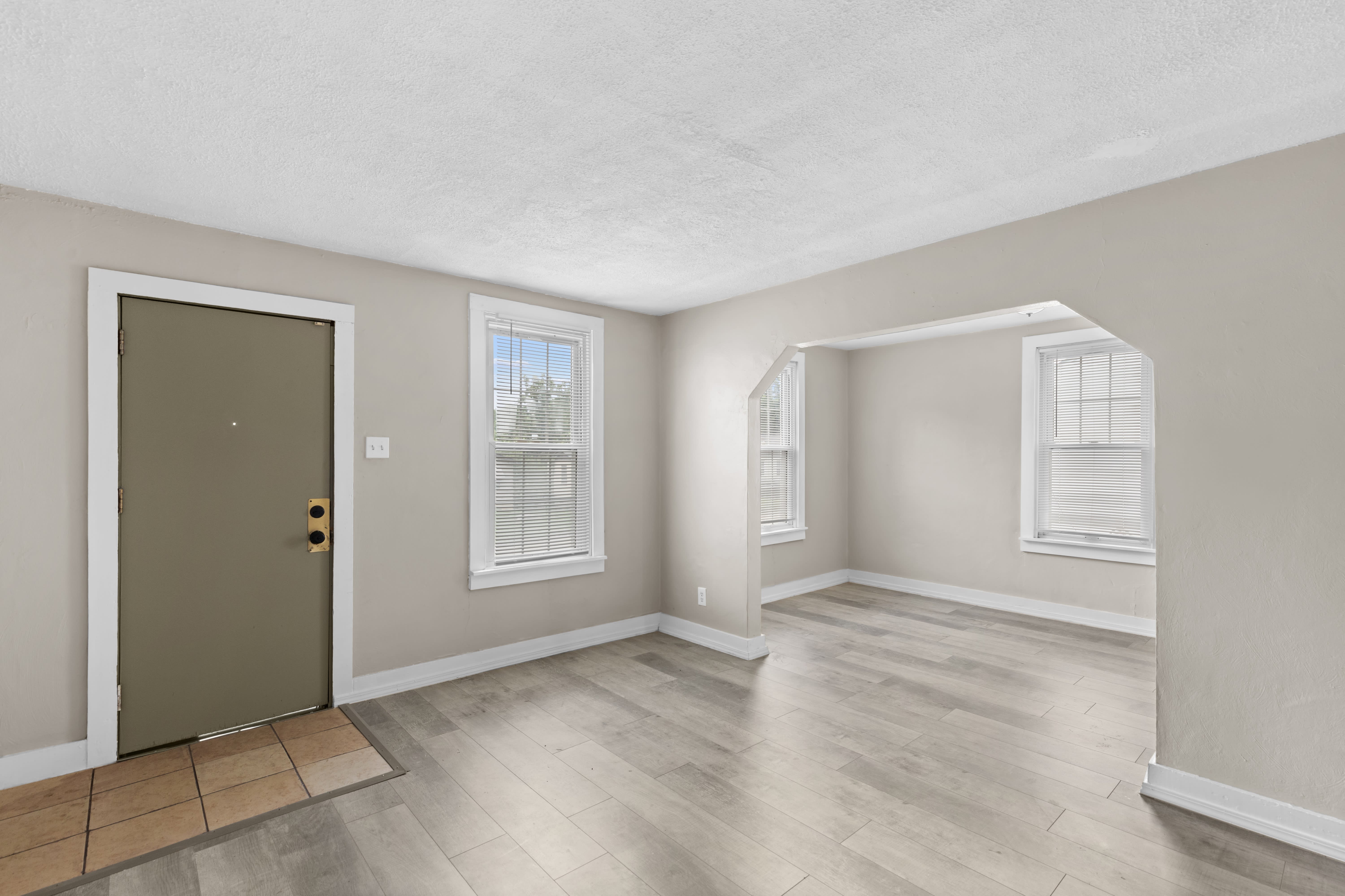 315 Averill Ave – photo 3