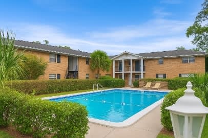 5985 Windsor Forest DriveUnit – photo 4