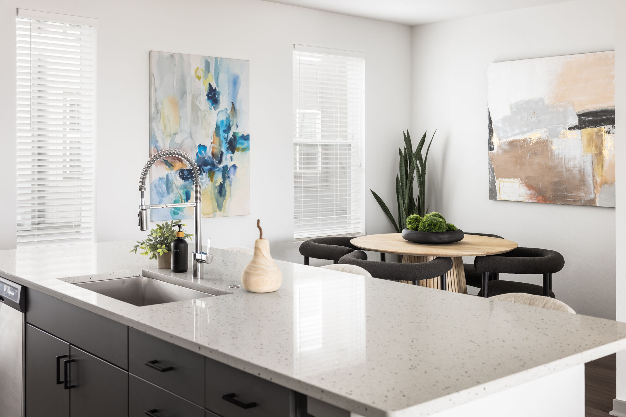 Citadel at Castle Pines Townhomes – photo 4