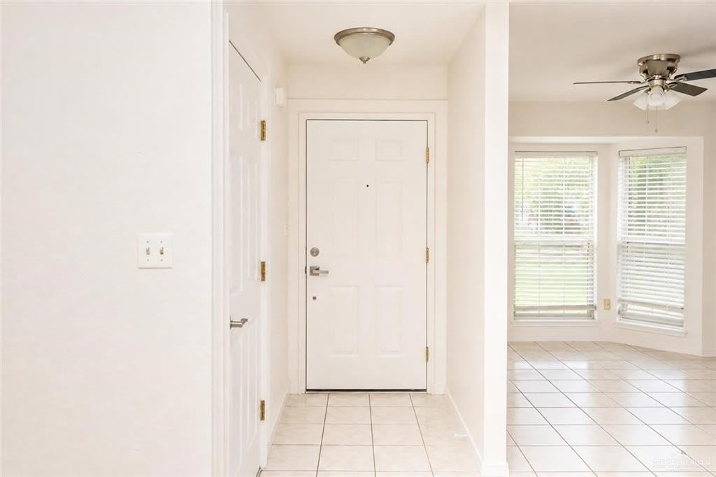 2302 Brock Street – photo 3