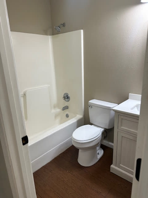 4301 Manila Street – photo 4