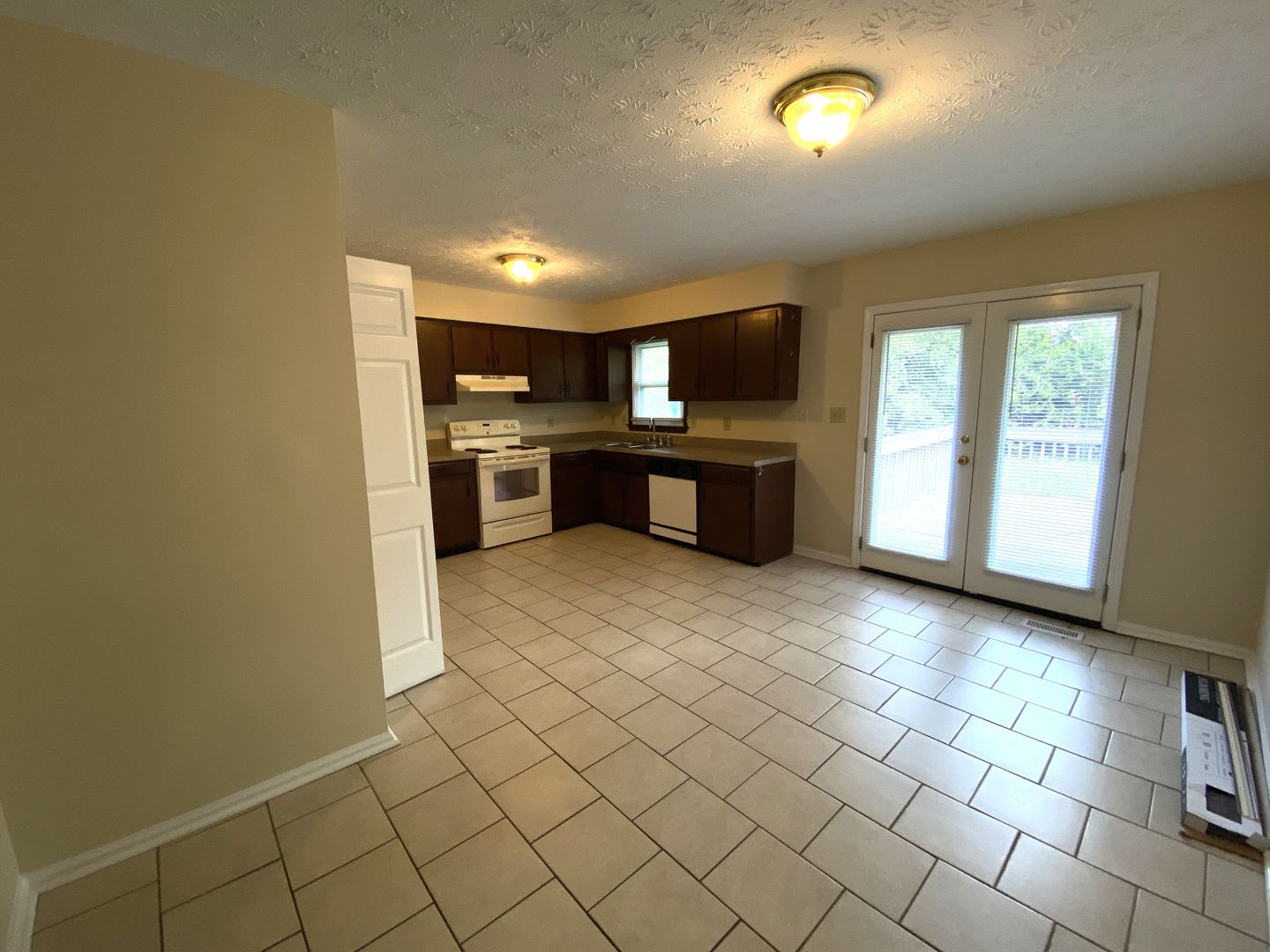 Ranch Home In South East Lexington 20260828 – photo 4
