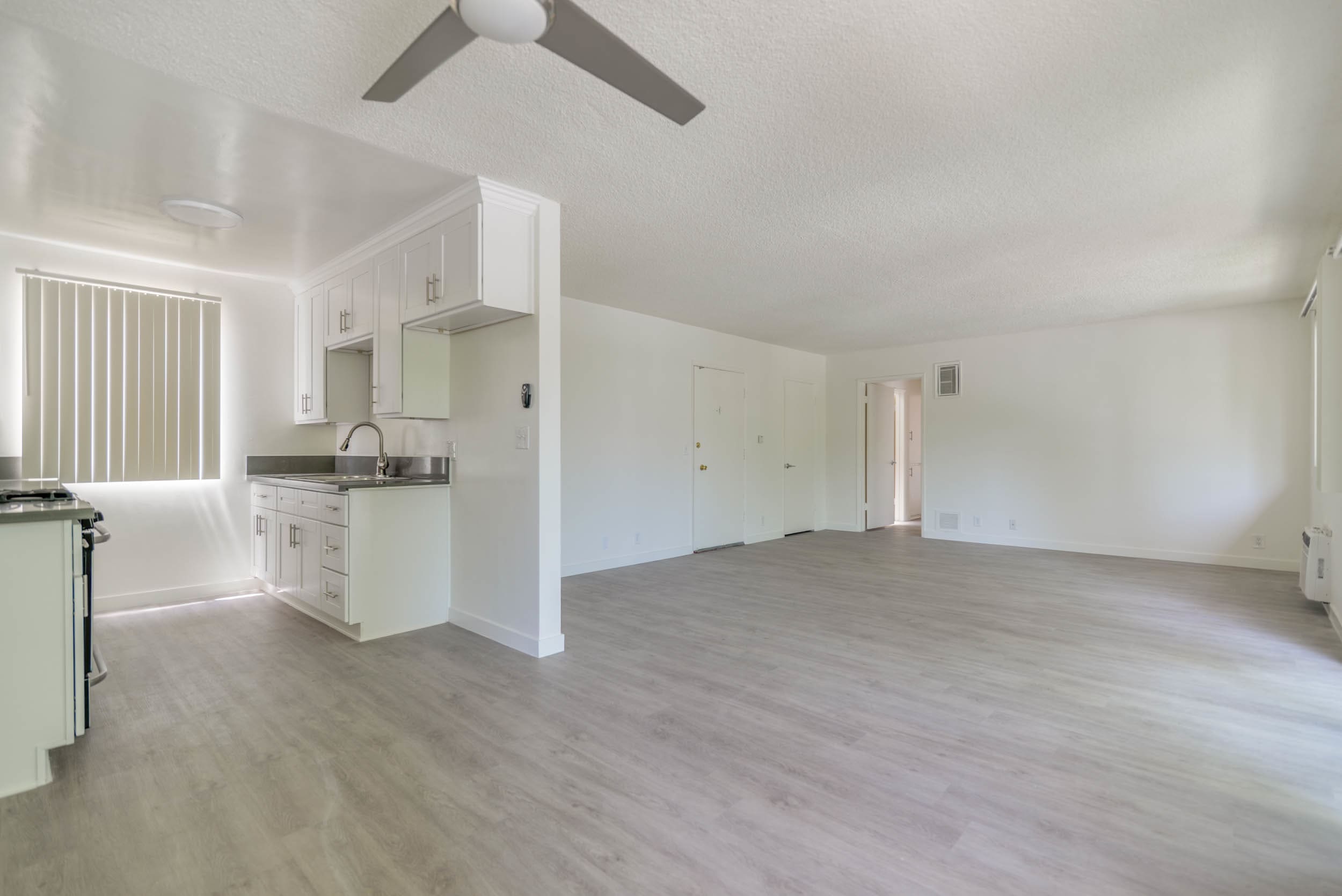 7554 Norton Apartments – photo 4