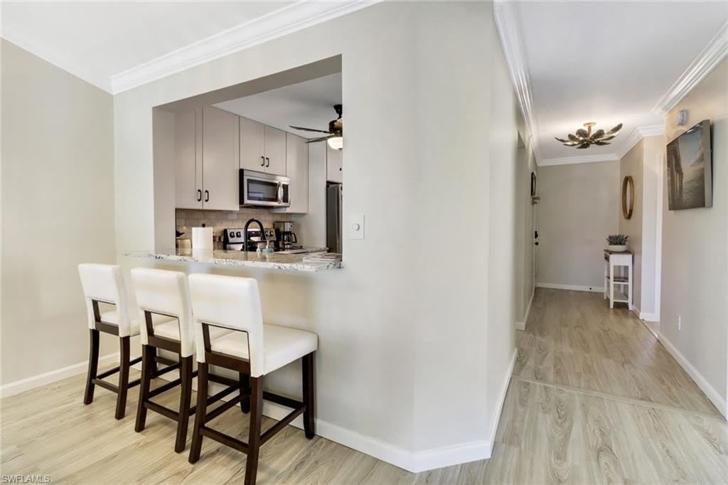 1358 Derbyshire Ct – photo 4