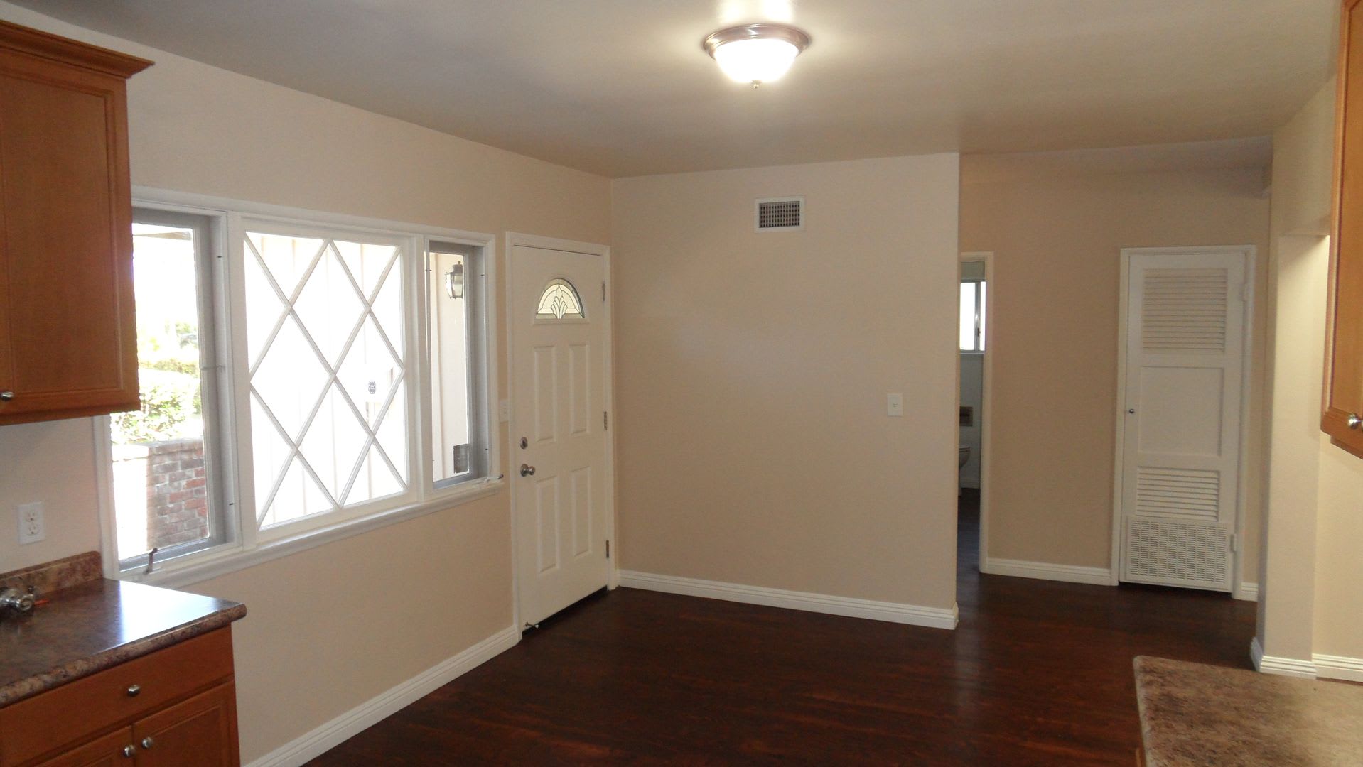 Single Story 4Br 2Ba Home 2 Car Garage – photo 4