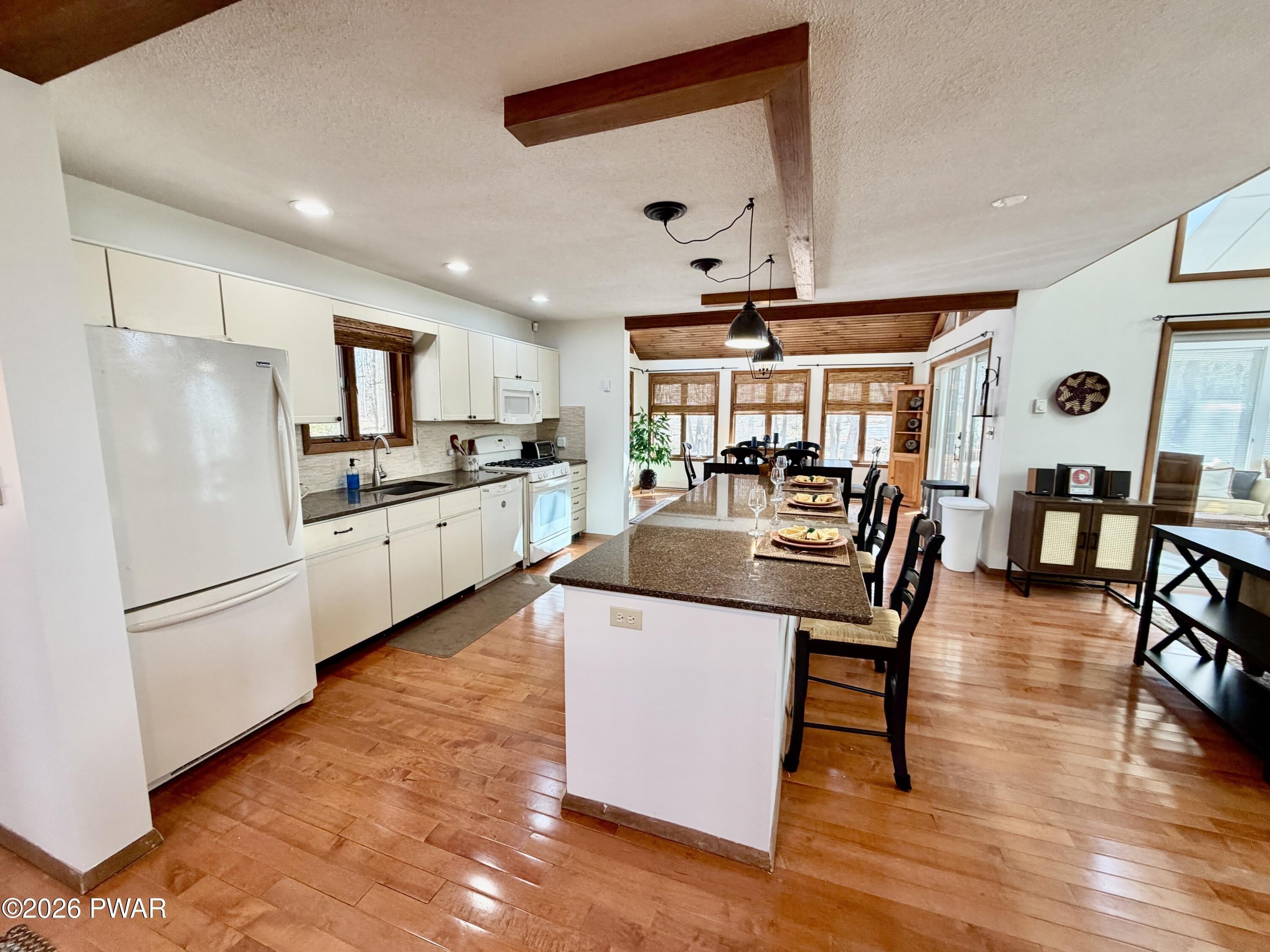 811 Paddock Court – photo 2