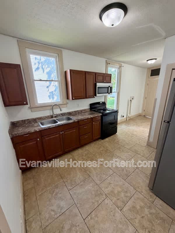 924 Southeast 6th Street – photo 5