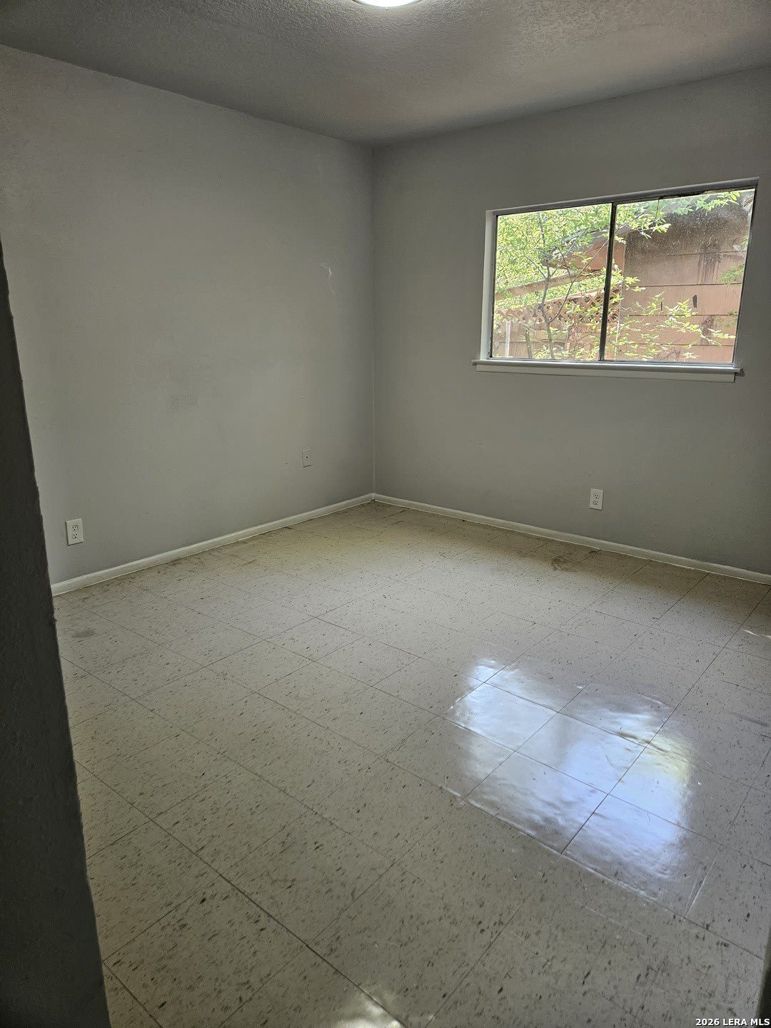 8635 PAINTED TEEPEE ST – photo 4