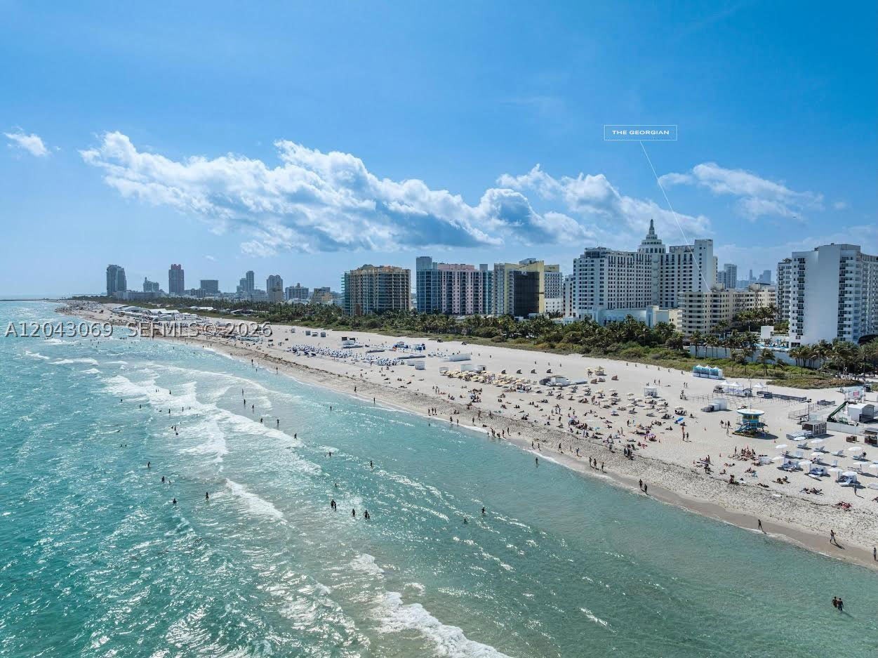 1623 Collins Ave – photo 2