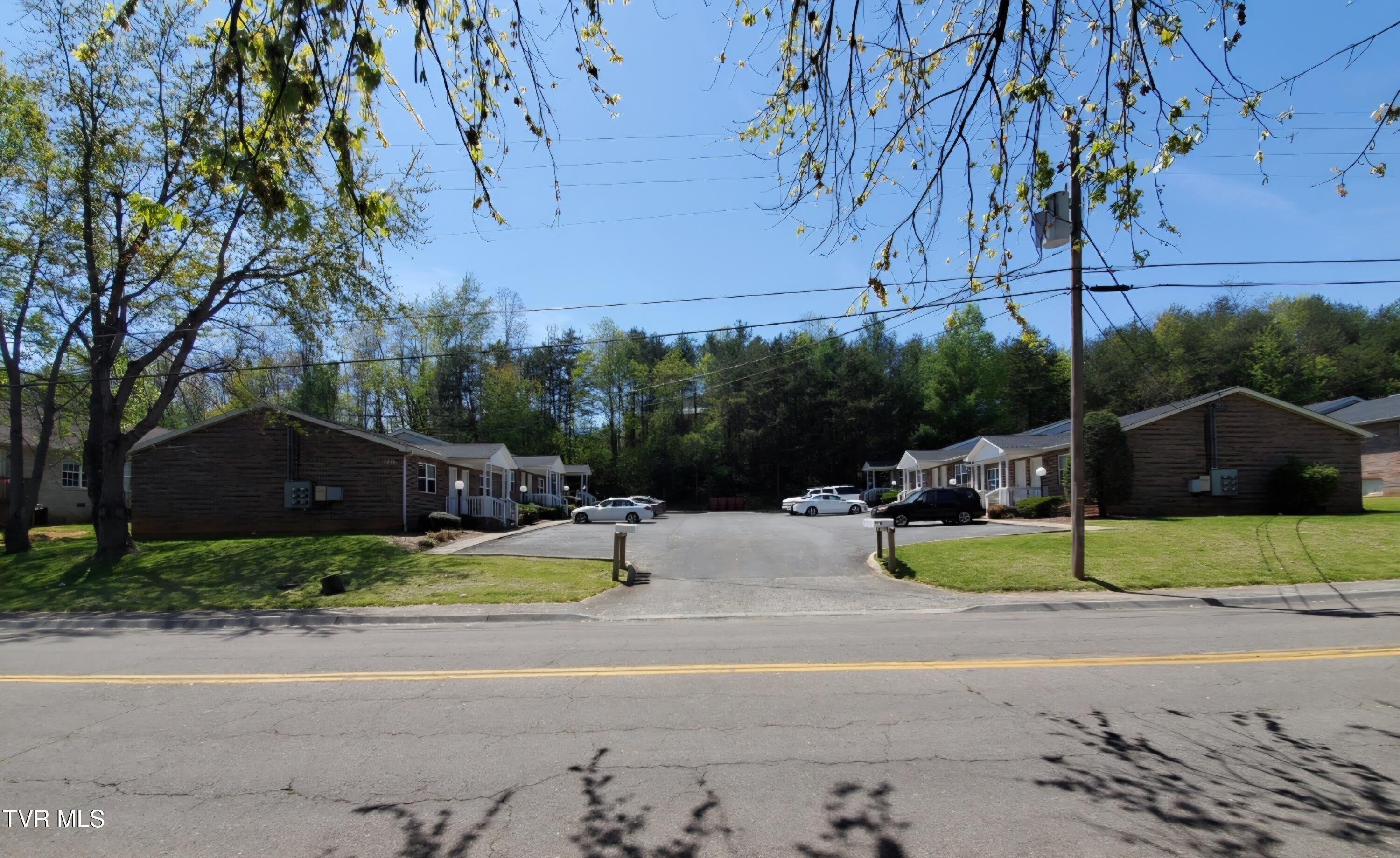 2812 Plymouth Road – photo 2