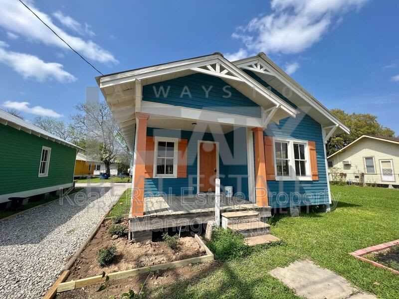 510 Lamar Street – photo 1