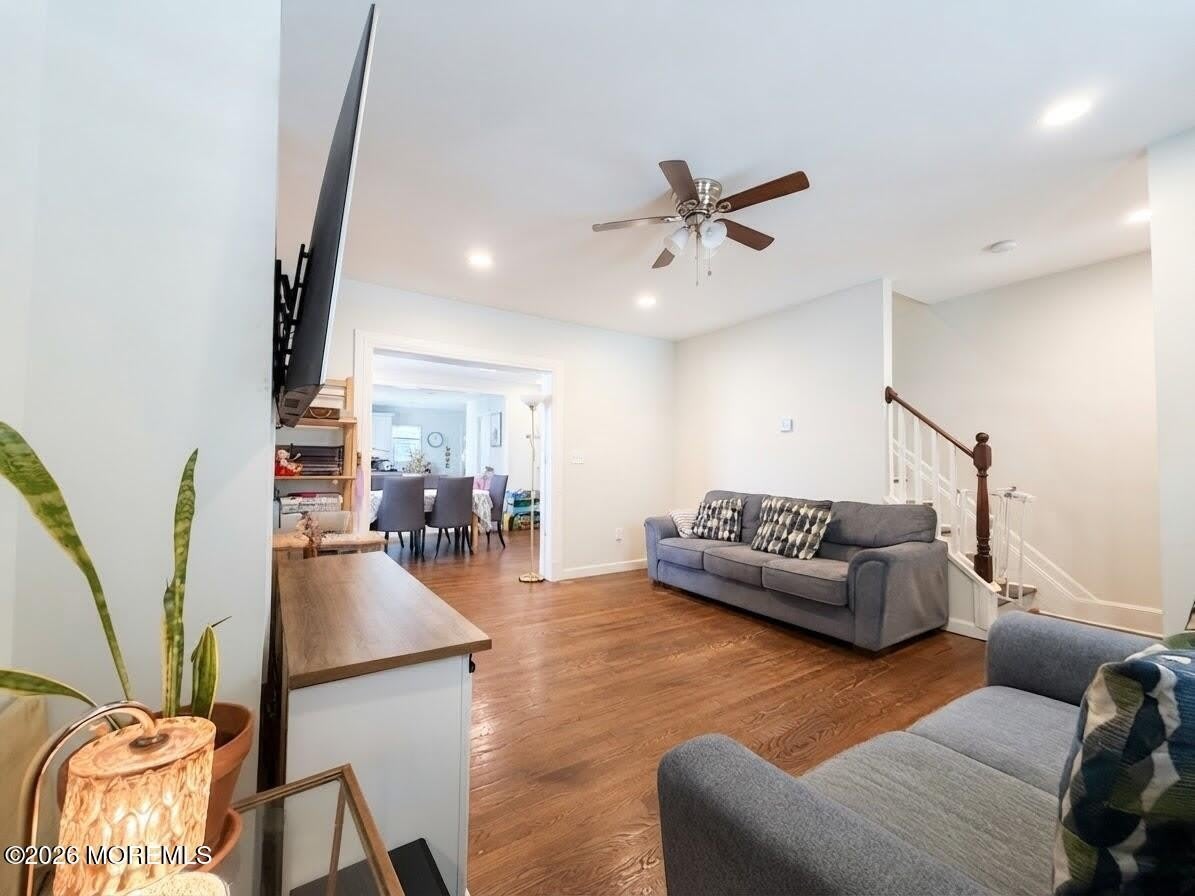 1047 Jaques Avenue – photo 4