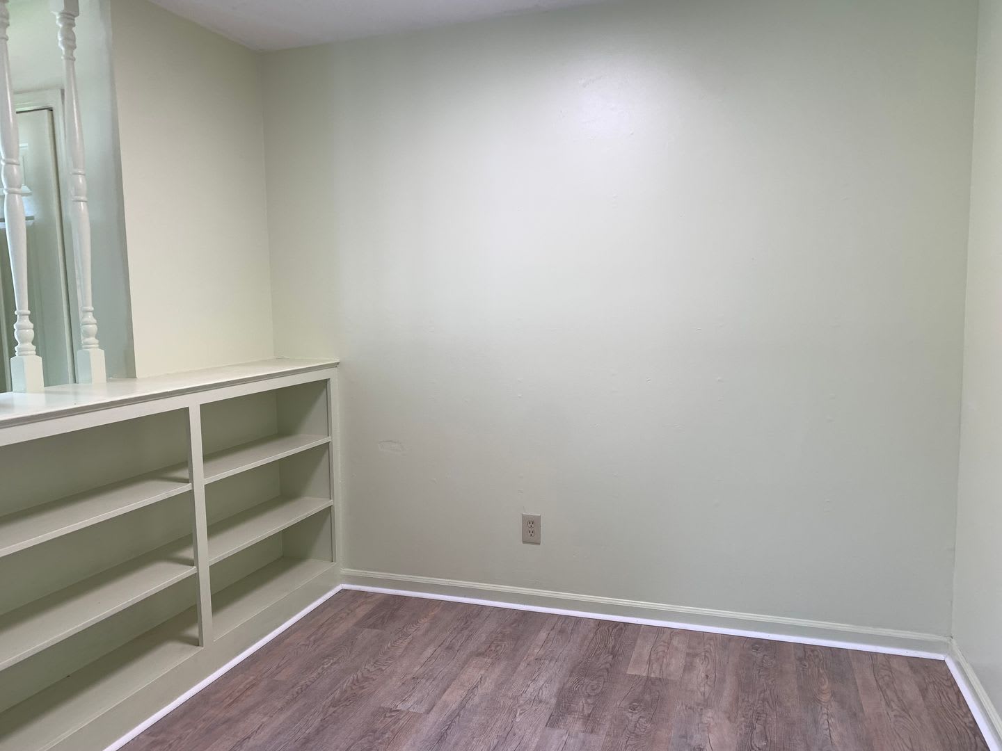 End Unit Townhome off Old Forest Road – photo 4