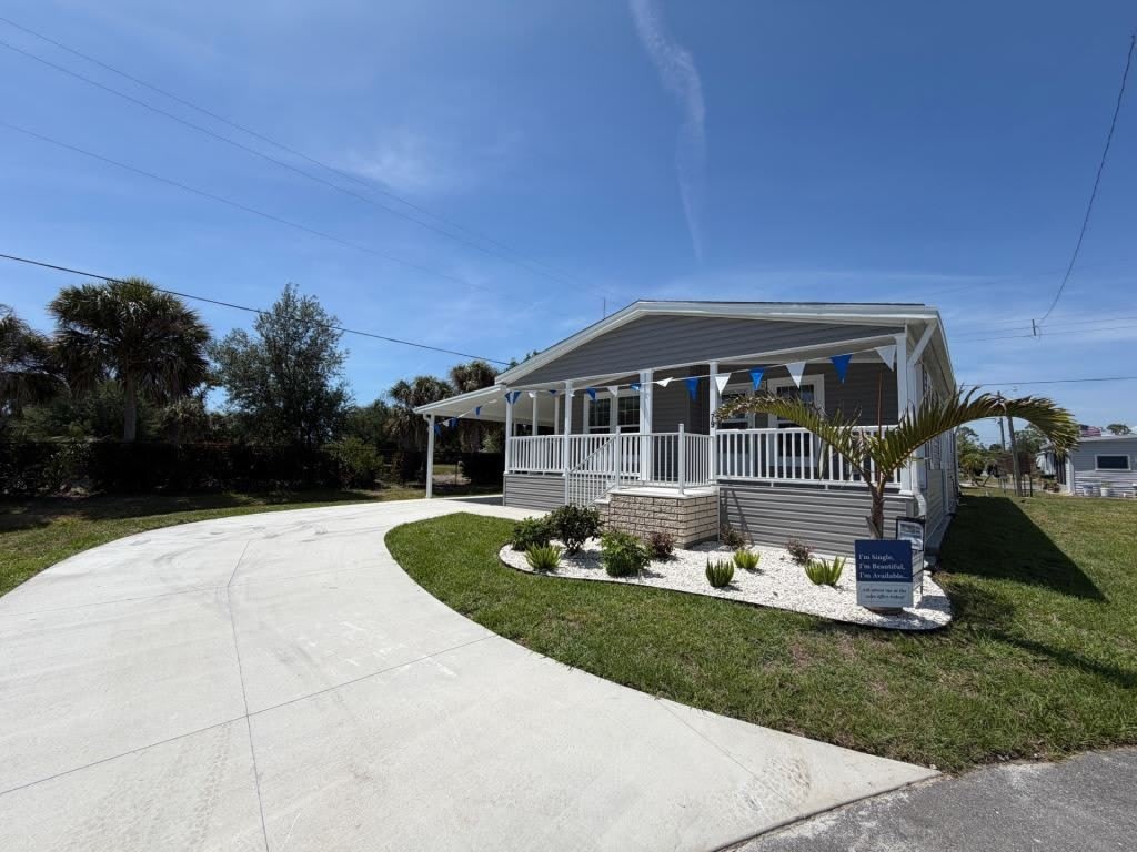 79 5th Street W – photo 1