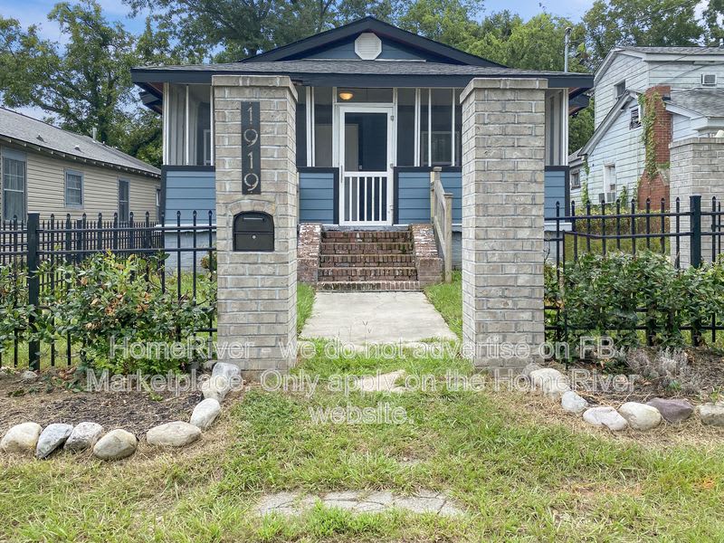 1919 Norwood St – photo 1