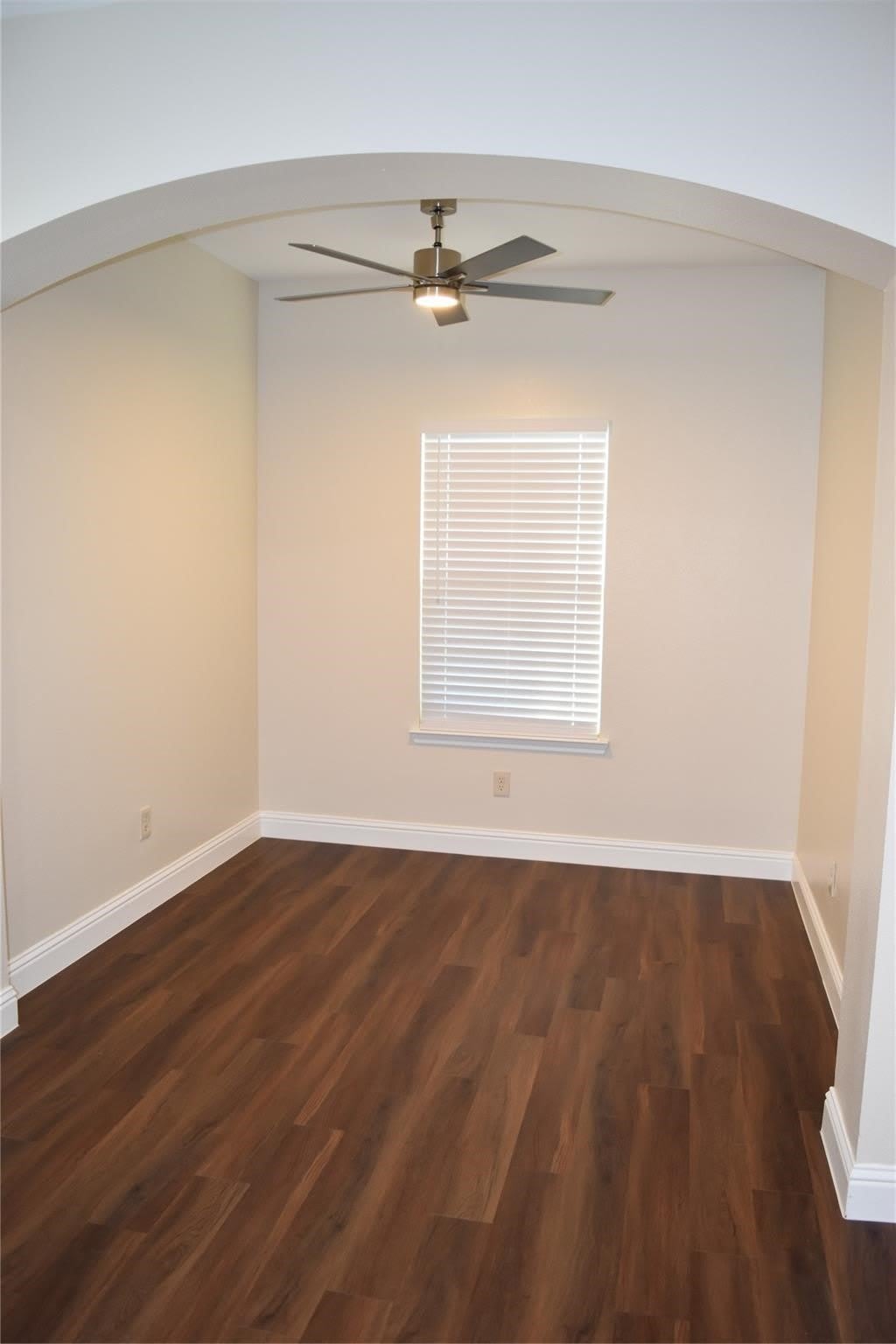 411 Paddock Lane – photo 4