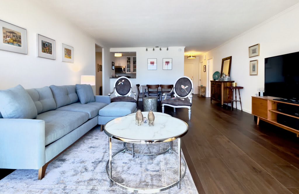 2040 Franklin #1105 – photo 3