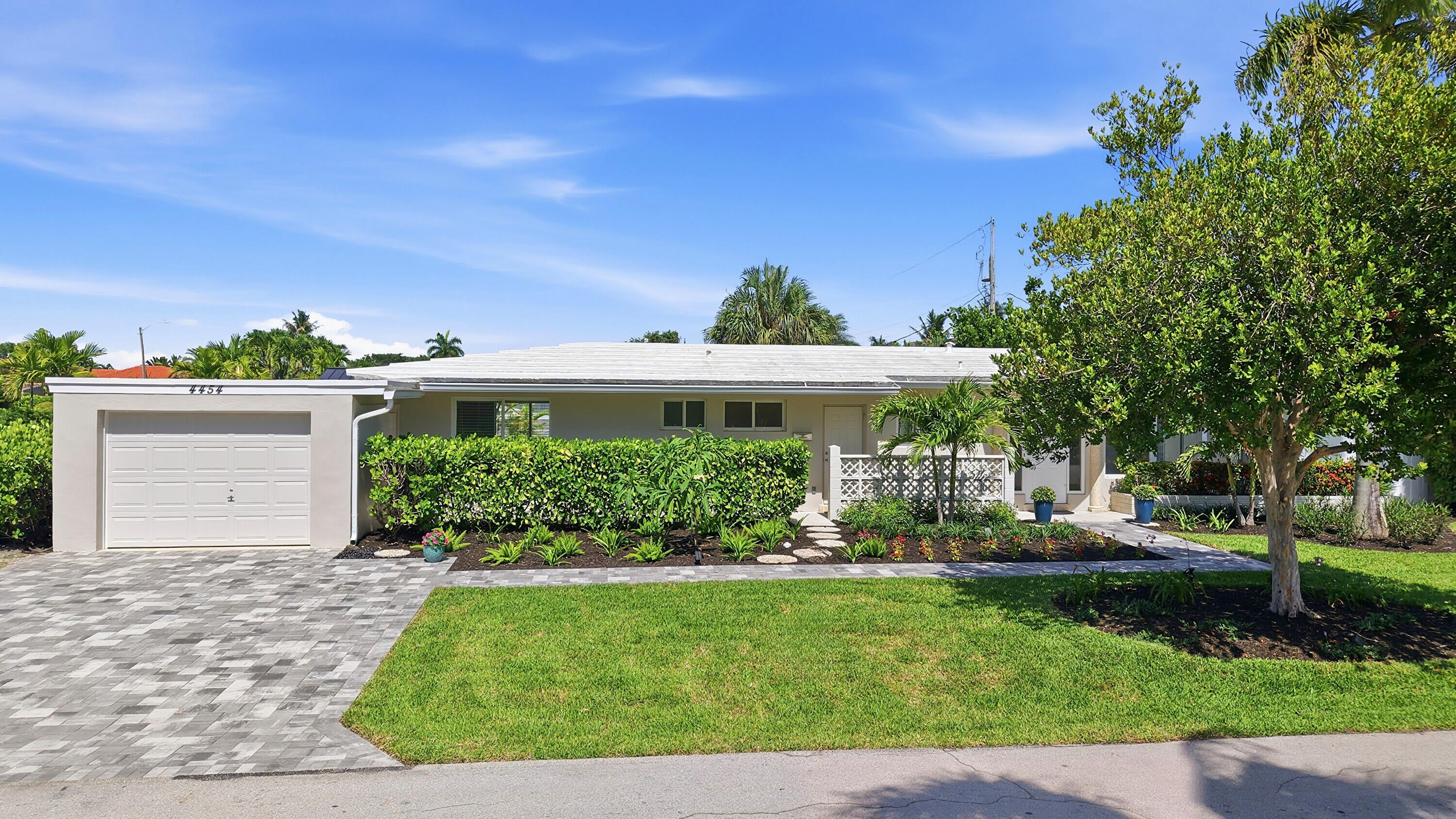 4454 W Tradewinds Avenue W – photo 3