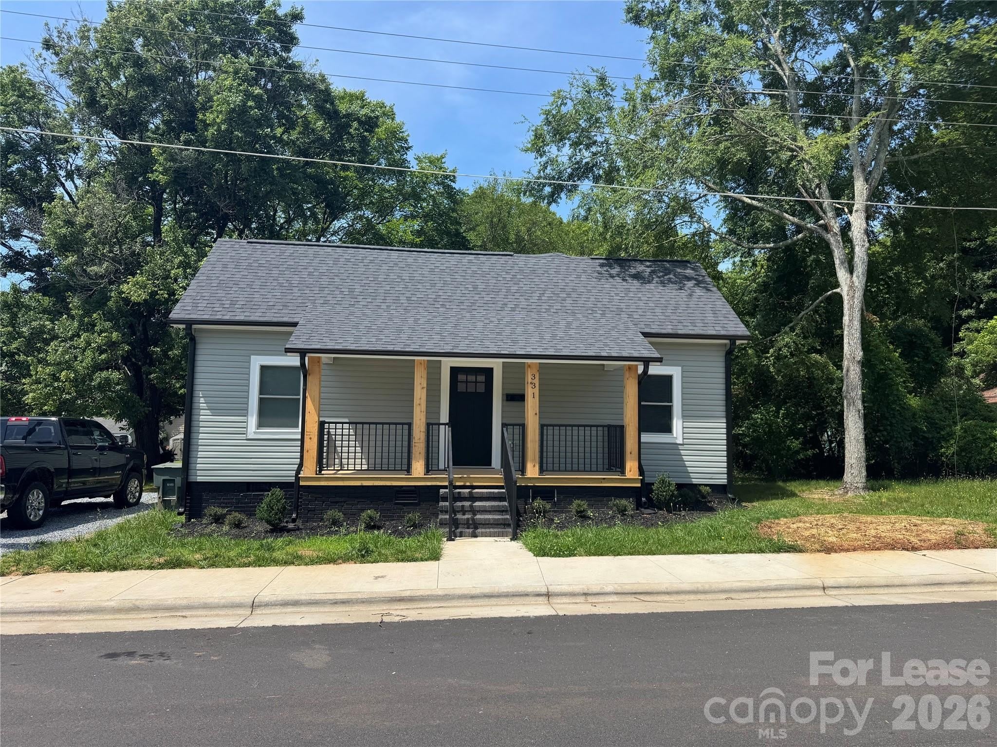 331 E Lowrance Avenue – photo 2