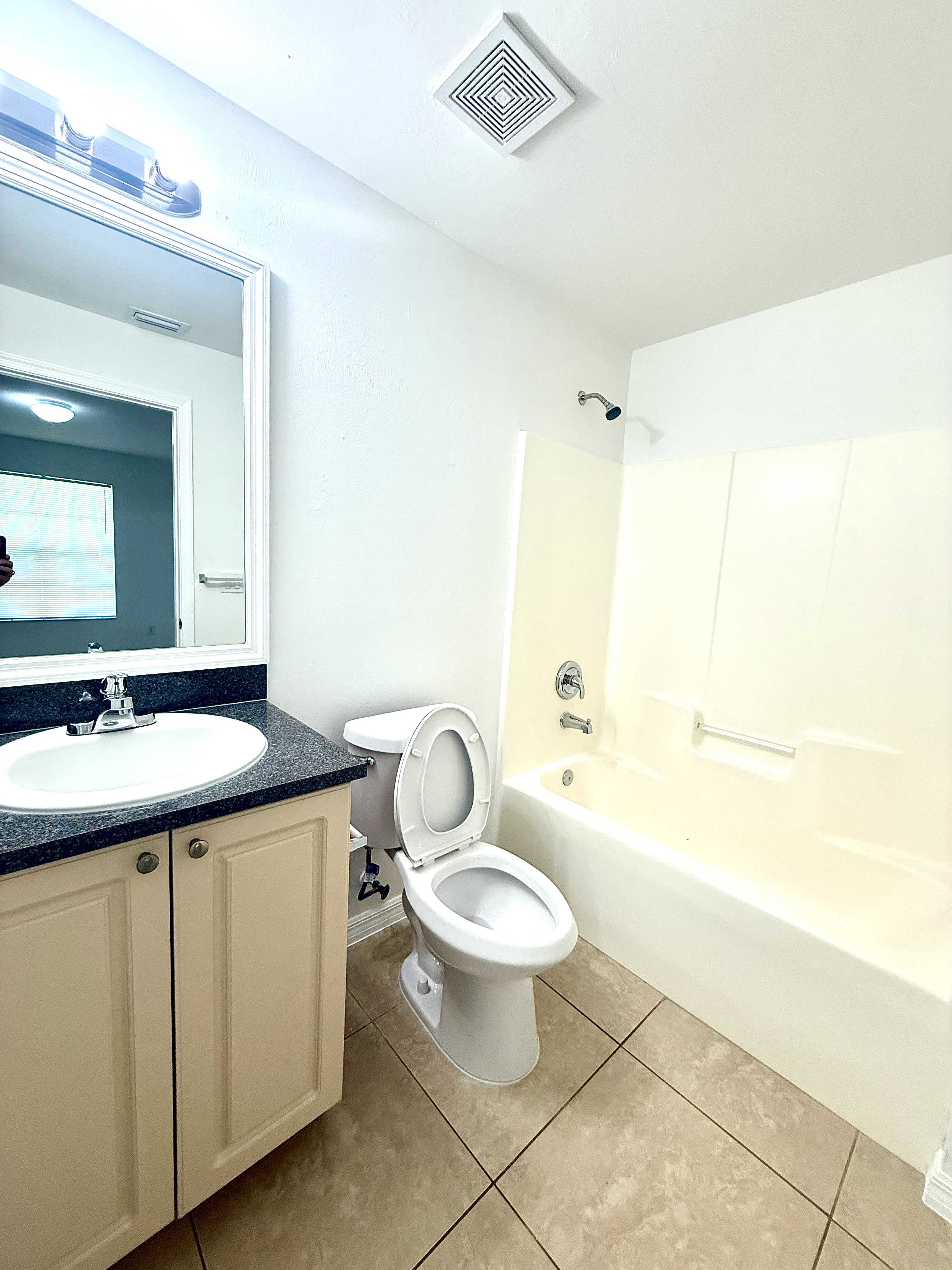319 Gordon Ave S – photo 2
