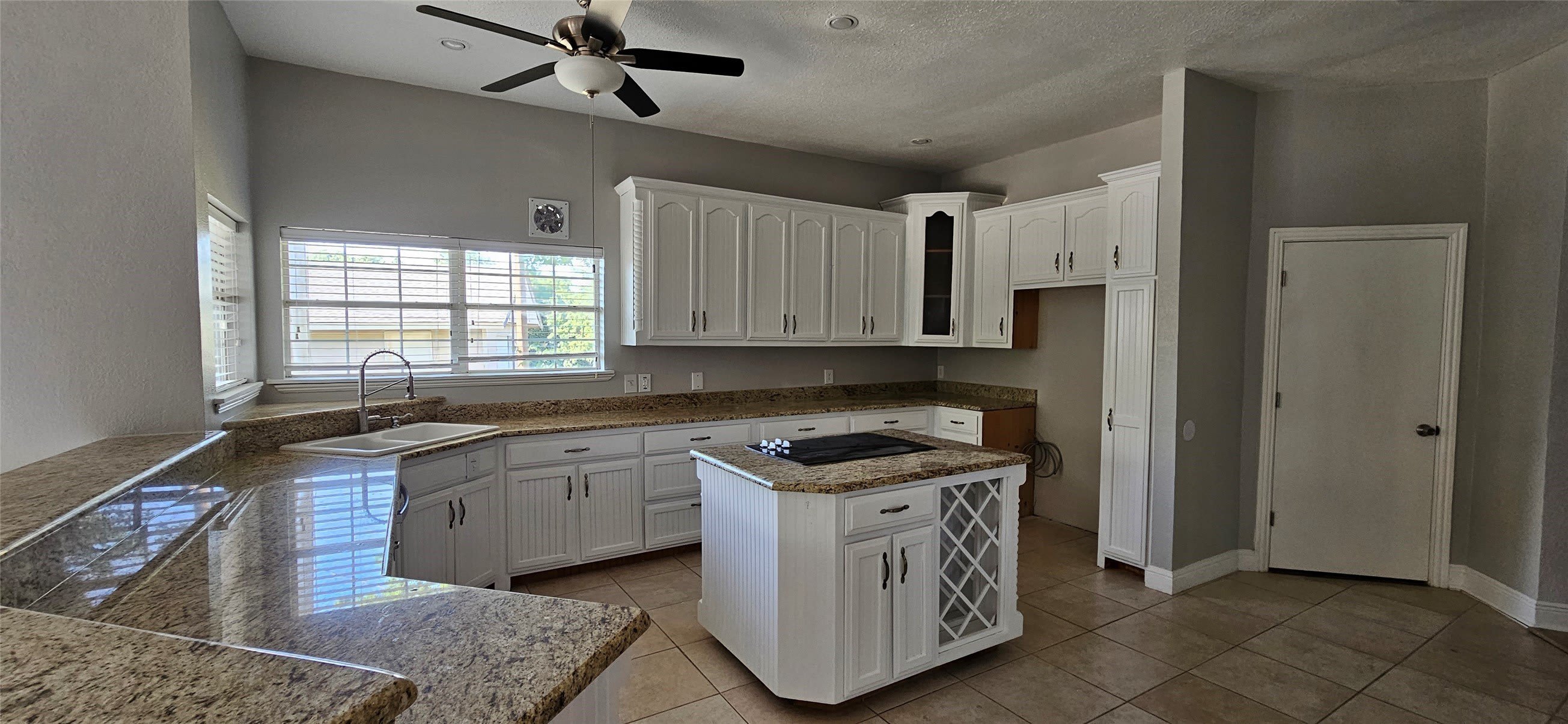 137 Oakview Road – photo 5