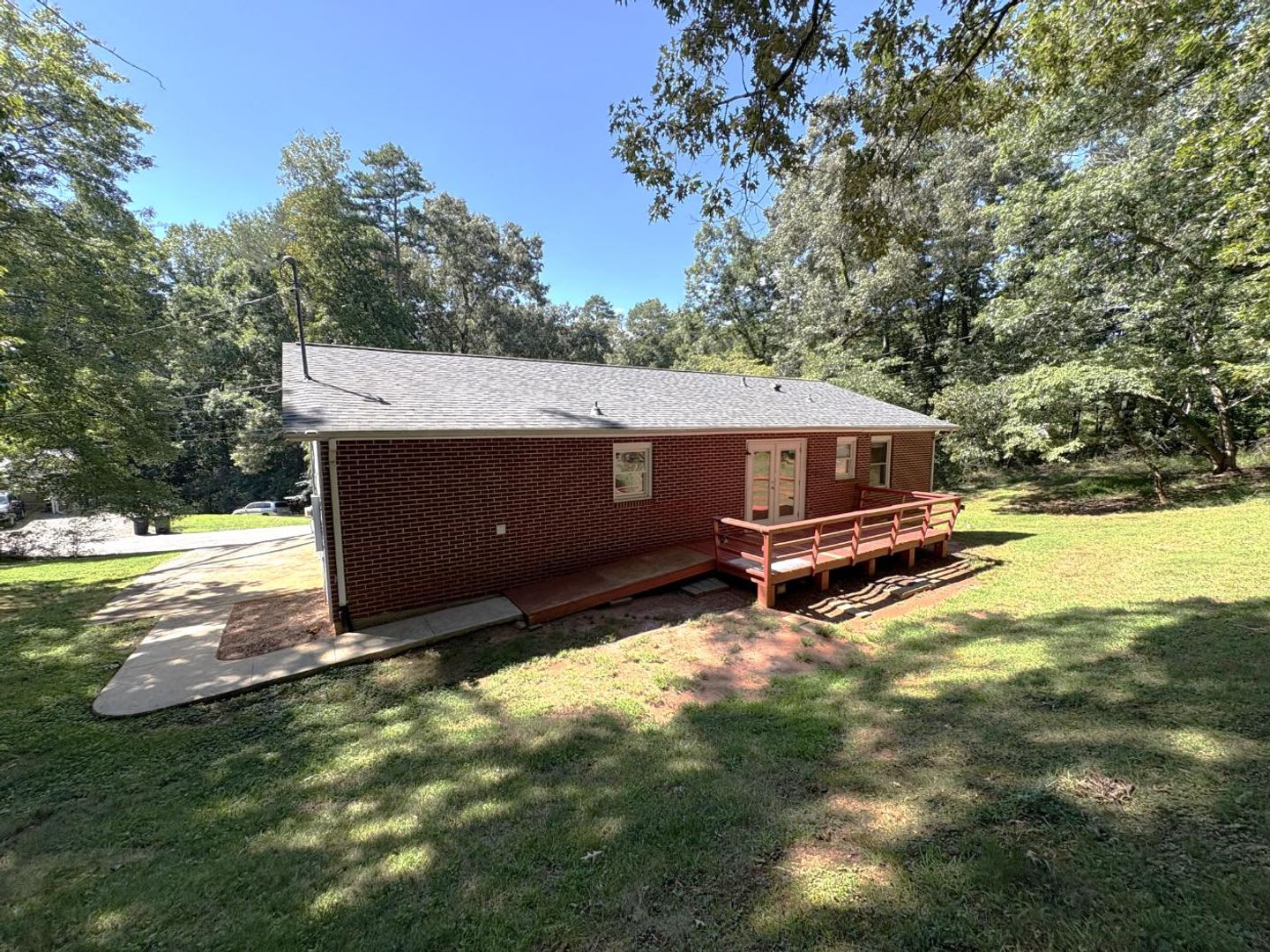 Close to Downtown Dahlonega and UNG campus! – photo 4