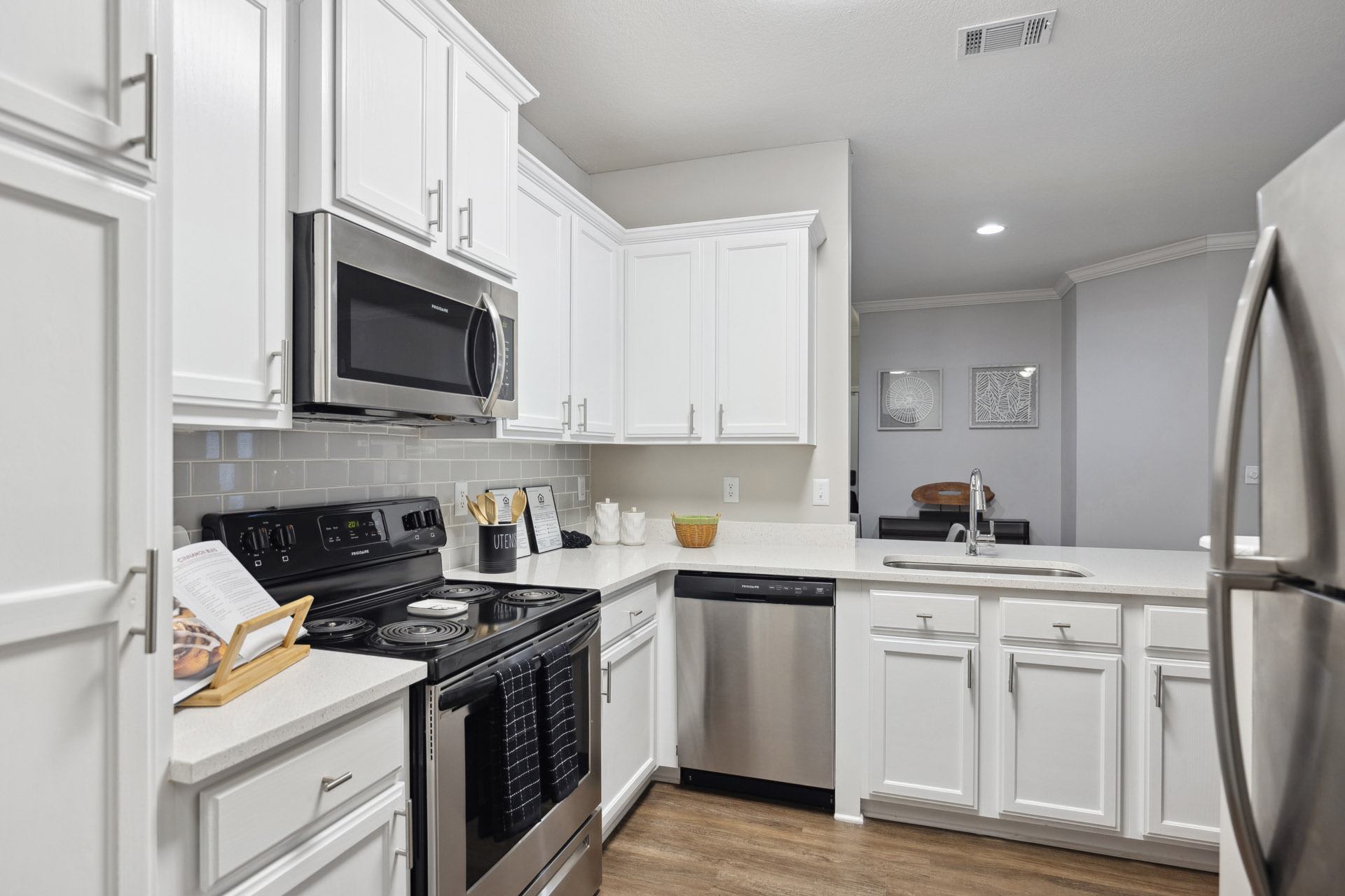 Enclave at Rivergate – photo 1