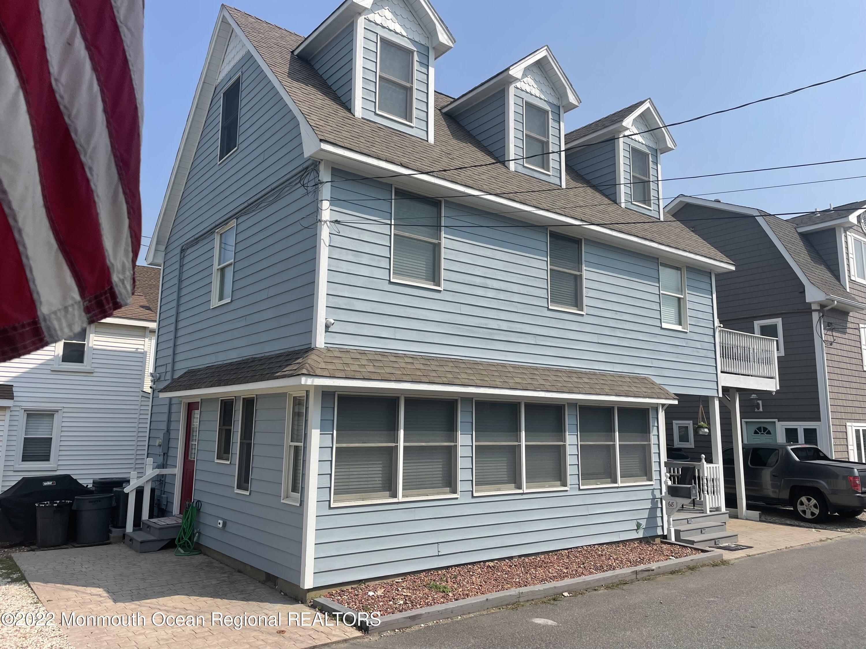 68 E Pacific Way – photo 1