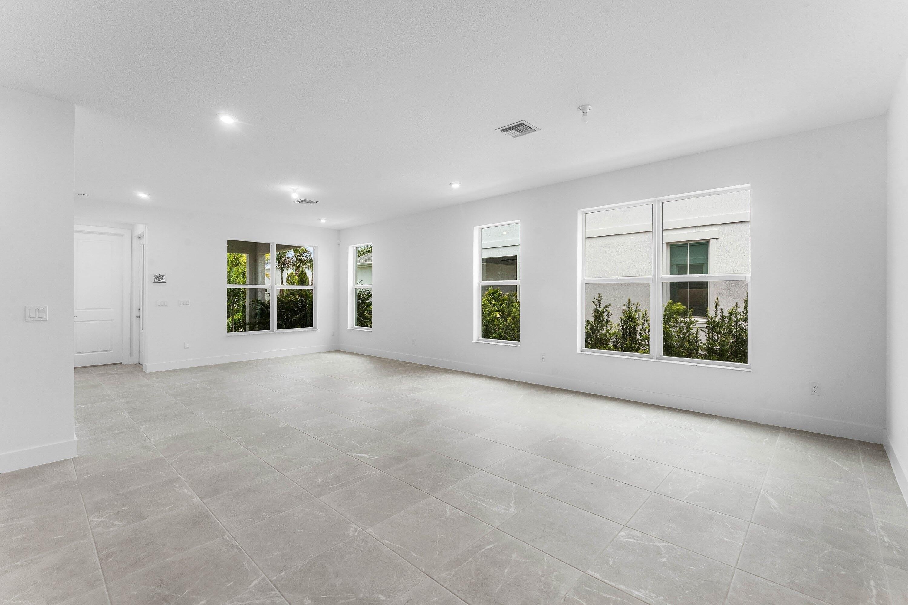888 SW Newfield Avenue – photo 3