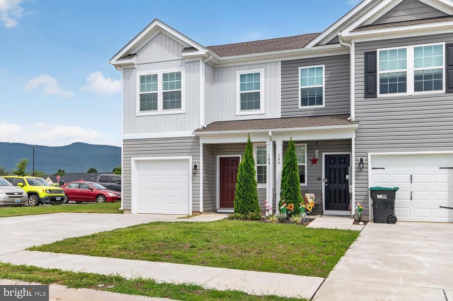 184 COLLEGE DR – photo 4
