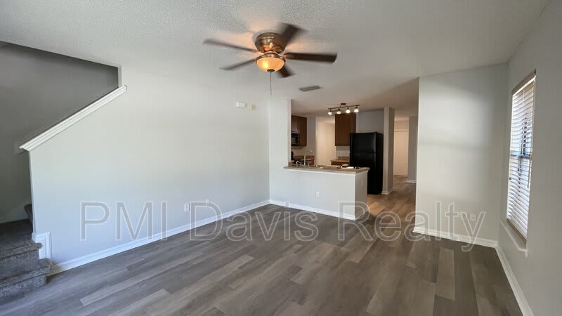 4609 Playschool Dr – photo 2
