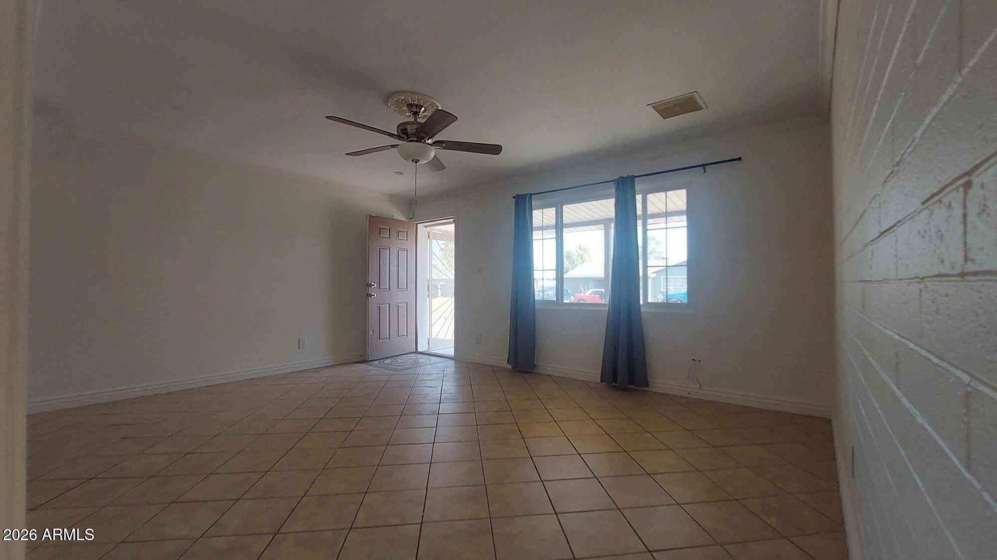 2448 W FREEWAY Lane – photo 4