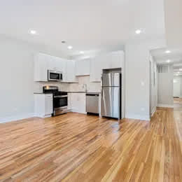1154 East 54th Place – photo 1