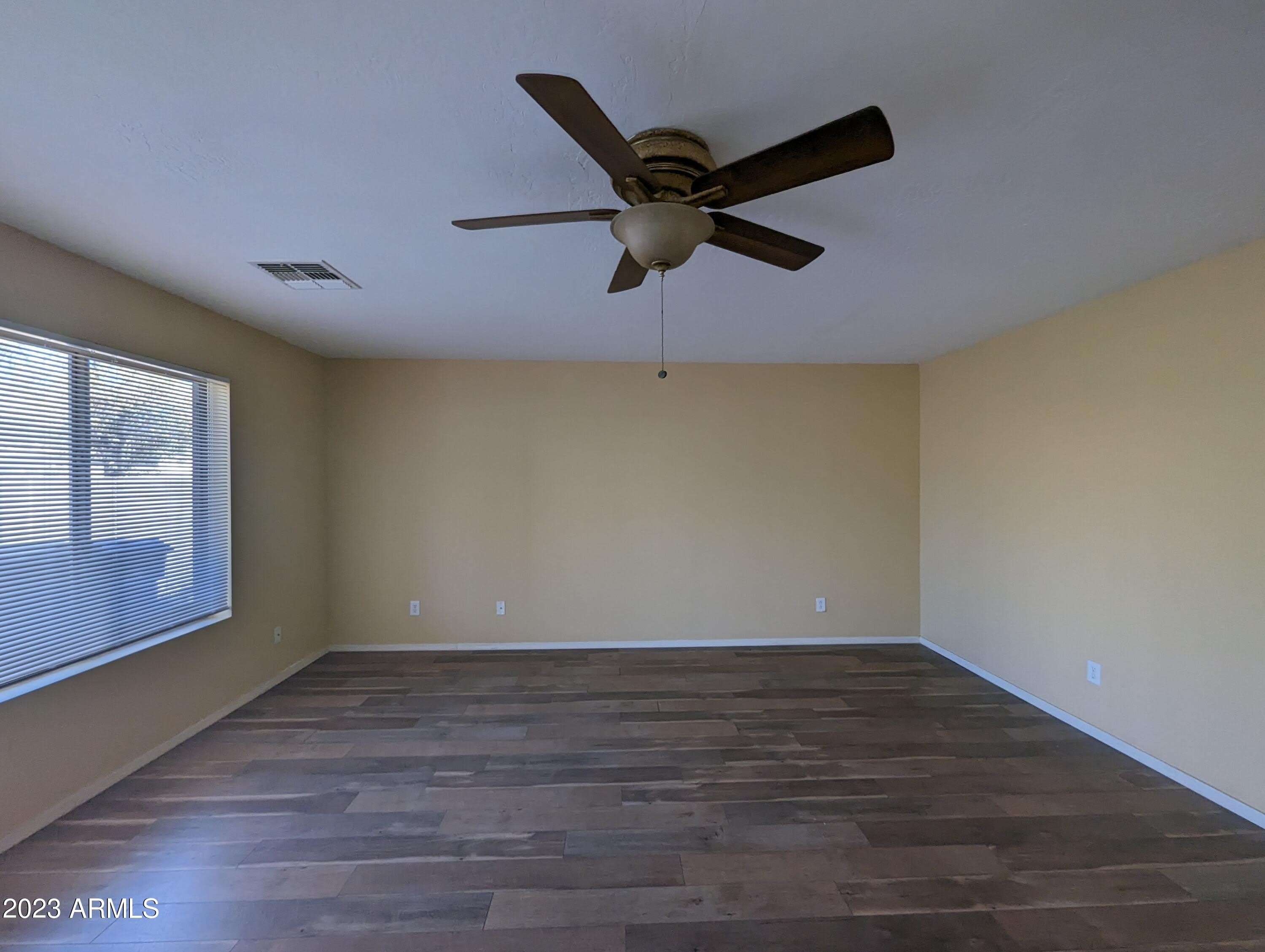 2270 W CENTRAL Avenue – photo 2
