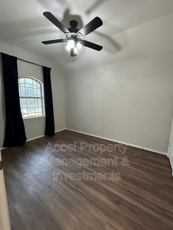 214 W 17th St – photo 5