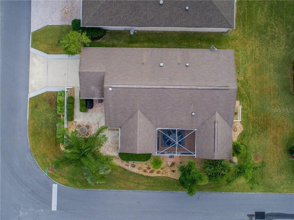2390 Southern Oak St – photo 4