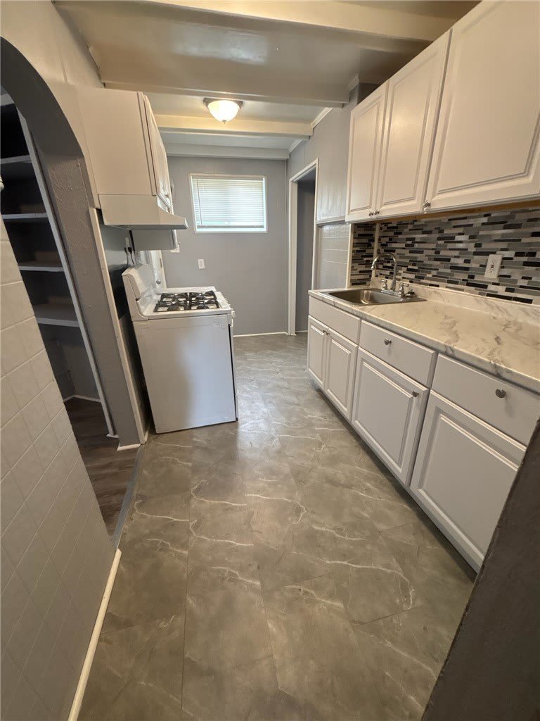 247 Rochelle St – photo 4