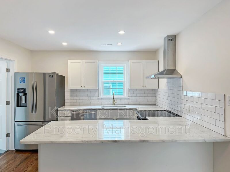 7409 Landsworth Avenue – photo 4