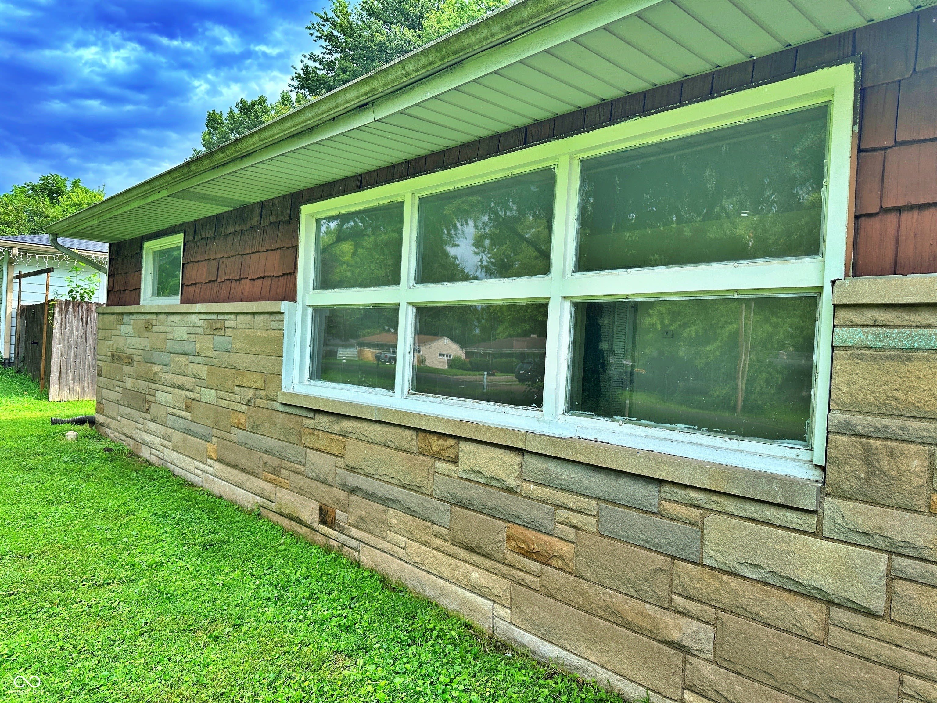 2725 Kristen Drive W – photo 2