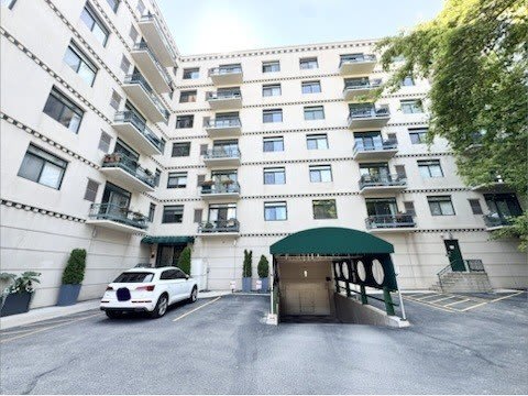 680 N Green Street – photo 1