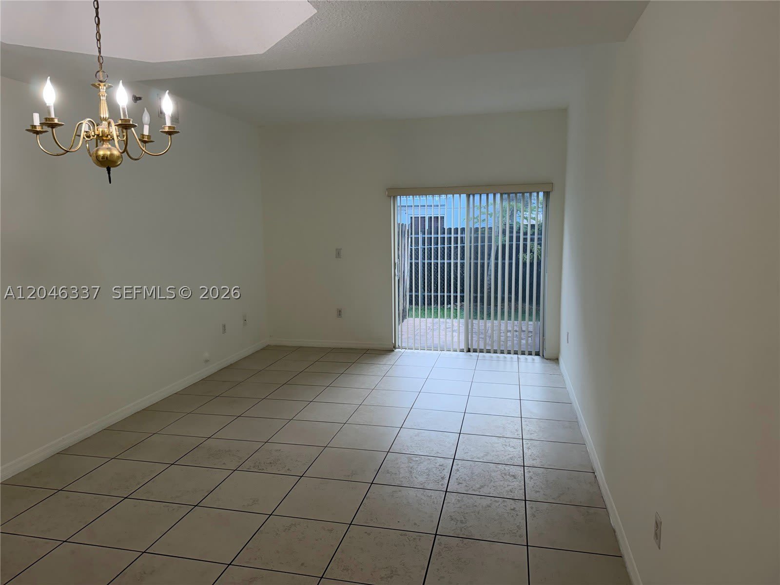 925 NW 82nd Ave – photo 5