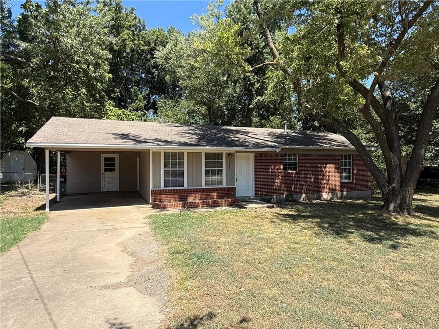 Nice home in Springdale – photo 1