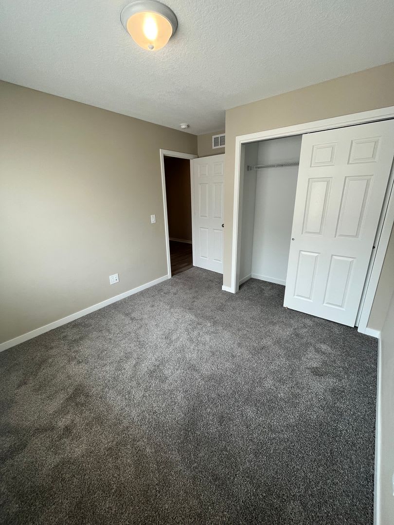 Spacious 4 Bedroom Home In Altoona Neighborhood – photo 5