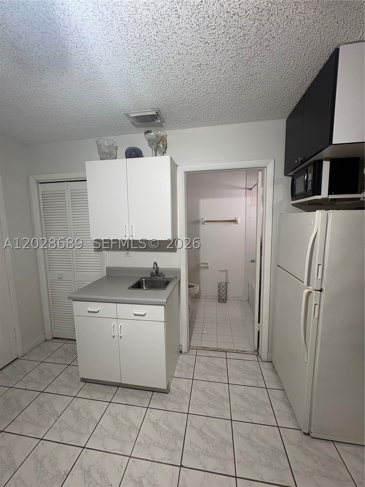 2232 W 74th Ter – photo 5