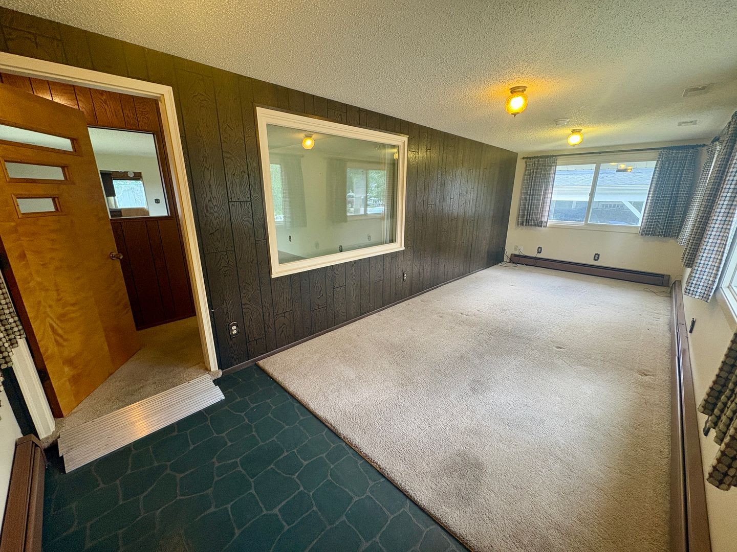 4 Bedroom 2 Bathroom House – photo 4