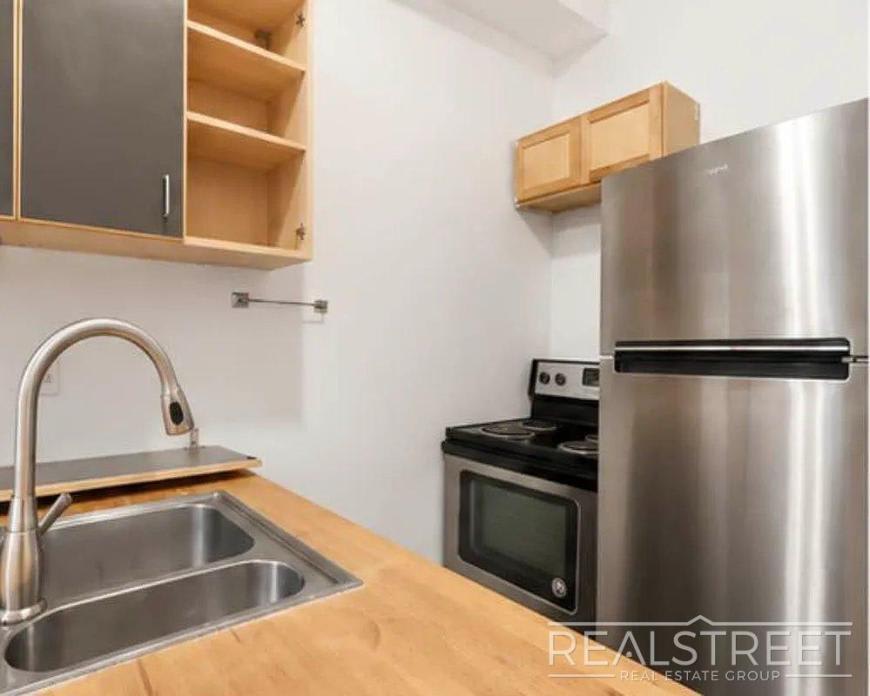 311 Troutman Street – photo 2