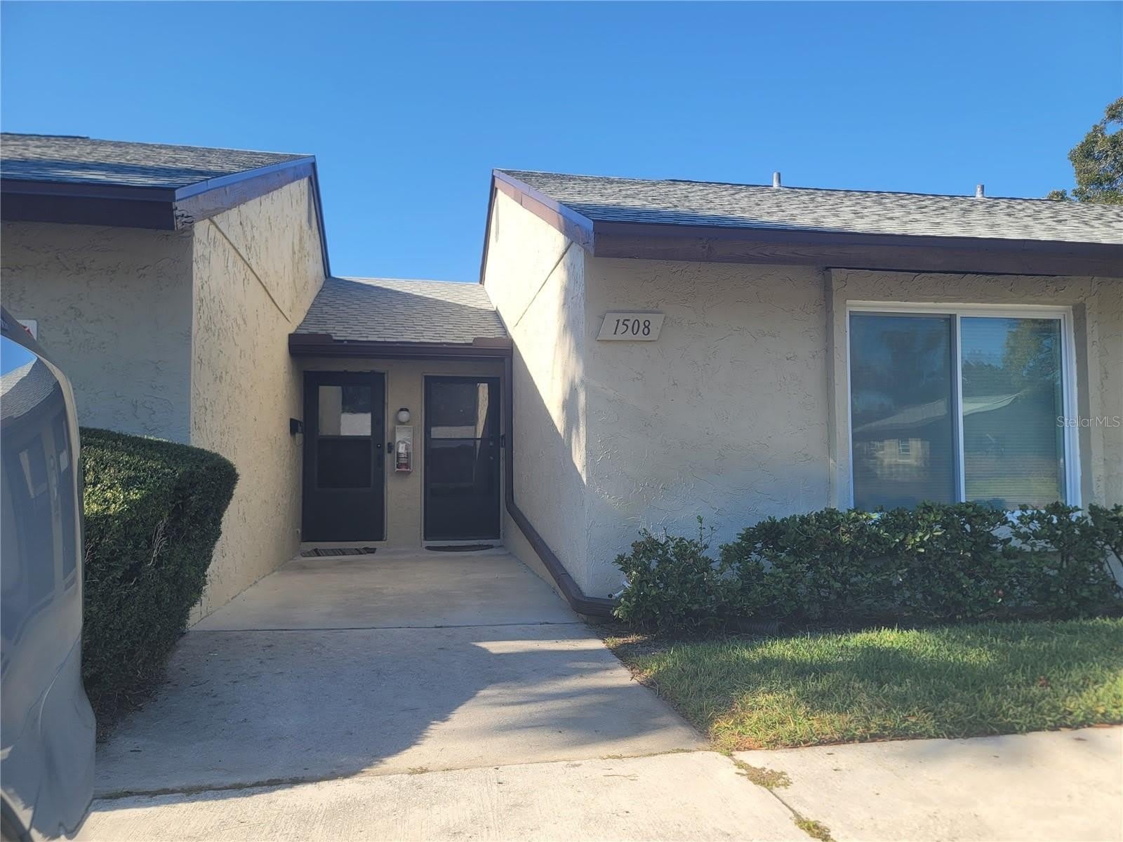 4215 EAST BAY Drive – photo 1